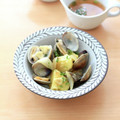 runa10's cooksnap of when they made あさりとじゃがいものコンソメ炒め.