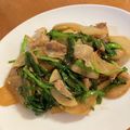 ★りなんち★'s cooksnap of when they made お大根と豚バラの炒め物.