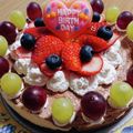 【はらぺこ】's cooksnap of when they made ママの誕生日♥いちごとぶどうのケーキ.