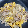 ちゅんまき。's cooksnap of when they made 節約ガッツリ飯　もやしと豚肉玉子炒め.