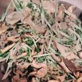たみぞう1976's cooksnap of when they made 水菜大量消費♪豚バラ水菜炒め♪.