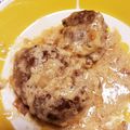 ♡あいさち♡'s cooksnap of when they made ホワイトソースの煮込みハンバーグ.