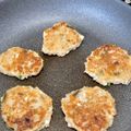 クックR24N27☆'s cooksnap of when they made 離乳食★オートミールとバナナの豆腐お焼き.