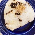 パッシーユ's cooksnap of when they made 塩こんぶとしらすのおにぎり★.