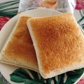 のんべぇヒロ's cooksnap of when they made ランチパックラブラブサンドあちちな食べ方.