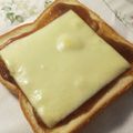 大魔女's cooksnap of when they made サクッ★とろ～っ❤チーズカレートースト.