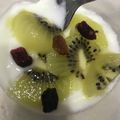 V666's cooksnap of when they made キウイとバナナのフルーツヨーグルト♪.