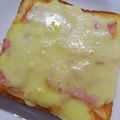 往きつ戻りつ's cooksnap of when they made チリソースチーズトースト★宇都宮学校給食.