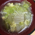 shamah's cooksnap of when they made 白菜とえのきの卵スープ.