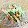 Ｅｍｉｙ's cooksnap of when they made 胡瓜と人参のごまみそマヨ和え.