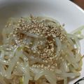 こま1018's cooksnap of when they made 激うま簡単もやしナムル!!.