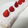 roll21's cooksnap of when they made ふわっ♡いちごクリームの春色ロールケーキ.