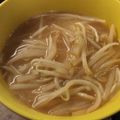 ベティ３'s cooksnap of when they made 最速のもやしの焦がし味噌汁.