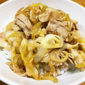 あ〜ゆ。's cooksnap of when they made 我が家の丼　やみつき☆ネギ塩もやしの豚丼.