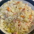 yu228's cooksnap of when they made 【無水】白菜とベーコンの炊き込みご飯.