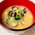 t0mt0mt0m's cooksnap of when they made あたしンちの♪しじみの味噌汁(´∀`)♪.
