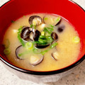 t0mt0mt0m's cooksnap of when they made あたしンちの♪しじみの味噌汁(´∀`)♪.