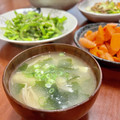 Superlittleboo's cooksnap of when they made 基本の味噌汁。えのき、長ネギ、油揚げ。.