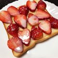 そらいろ猫's cooksnap of when they made 簡単＊春のいちご練乳トースト.