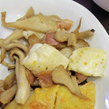rha♡nana's cooksnap of when they made 舞茸とカマンベールチーズの簡単炒め.