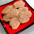 Moggieneko's cooksnap of when they made エビ殻→オーブン♡手作りのエビせんべい♡.