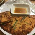 ☆na6284☆'s cooksnap of when they made ニラ、キムチ、チーズのチヂミ.