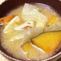 わたさな2016's cooksnap of when they made 南瓜・白菜の味噌汁♪.