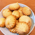 まーあす☆'s cooksnap of when they made 卵、乳製品不使用 桜の絞り出しクッキー.