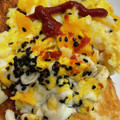 みにー2020's cooksnap of when they made 栄養満点☆黒ごまスクランブルトースト.