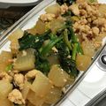 冷蔵庫レスキュー隊's cooksnap of when they made 味染み大根とほうれん草の麻婆.