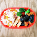 neko＊and…'s cooksnap of when they made 魚肉ソーセージとコーンの炊き込みごはん.