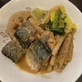 Hirarinn☆'s cooksnap of when they made 骨粗鬆症予防！さばの味噌煮缶と野菜の煮物.