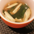 sevenbambi's cooksnap of when they made 湯葉とわかめの超簡単中華風スープ.