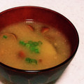 桜月❀咲良mommy's cooksnap of when they made なめことさつま芋の味噌汁.