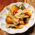 ちゃちゃまる26's cooksnap of when they made かぼちゃとゴボウと舞茸の旨～い煮物.