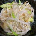わんあみ's cooksnap of when they made 白髪ネギともやしのピリ辛ナムル.