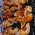 Ｍihobe's cooksnap of when they made 30分完成!?不思議パンのウィンナーパン.