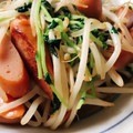ととたろ's cooksnap of when they made ☆もやしと豆苗のウインナー炒め☆.