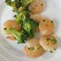 みょんとも's cooksnap of when they made 海老とブロッコリーのマヨネーズ炒め.