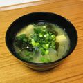 Asato★'s cooksnap of when they made 5分で味噌汁！新玉ねぎとワカメの味噌汁♪.