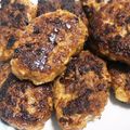 くむちん's cooksnap of when they made 焼き肉のタレで❤️おつまみハンバーグ.