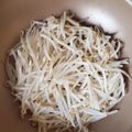 紅茶とチーズケーキ's cooksnap of when they made 節約・もやし茹で方・サラダにささっと簡単.