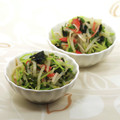 クックDAD's cooksnap of when they made 春わかめと豆苗・もやしの簡単和え物.