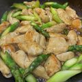 ぱちぱちの日's cooksnap of when they made 鶏むね肉とアスパラのオイスター炒め.
