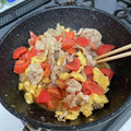 mava's cooksnap of when they made トマト・豚肉・卵のオイスターマヨ炒め.