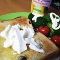 ひっこ's cooksnap of when they made 簡単おいしい☆クリチonレーズントースト.