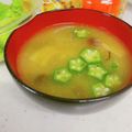 へい♡ゆー♡'s cooksnap of when they made 私の好きなオクラなめこエノキの味噌汁.