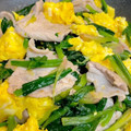 やよい・M's cooksnap of when they made 豚とほうれん草と卵の中華塩炒め.