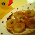 ちょこあや*'s cooksnap of when they made 子供だって食べたいよ♪バナナで餃子ピザ♪.