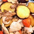 やえまりも's cooksnap of when they made まいたけと鶏肉とサツマイモの炒め煮.